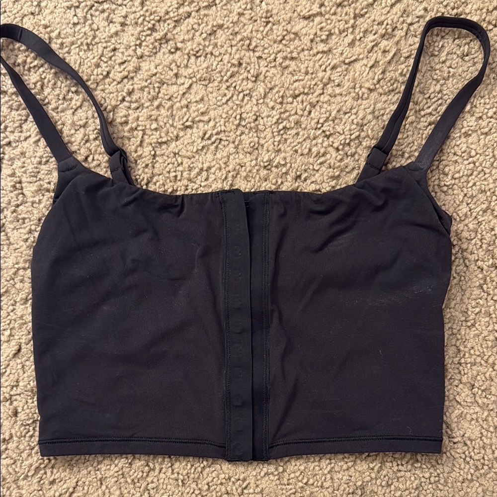 Skims Never Worn-Black Strappy Crop Top